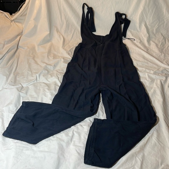 O’Neill Jumper Crop Length - Picture 8 of 14